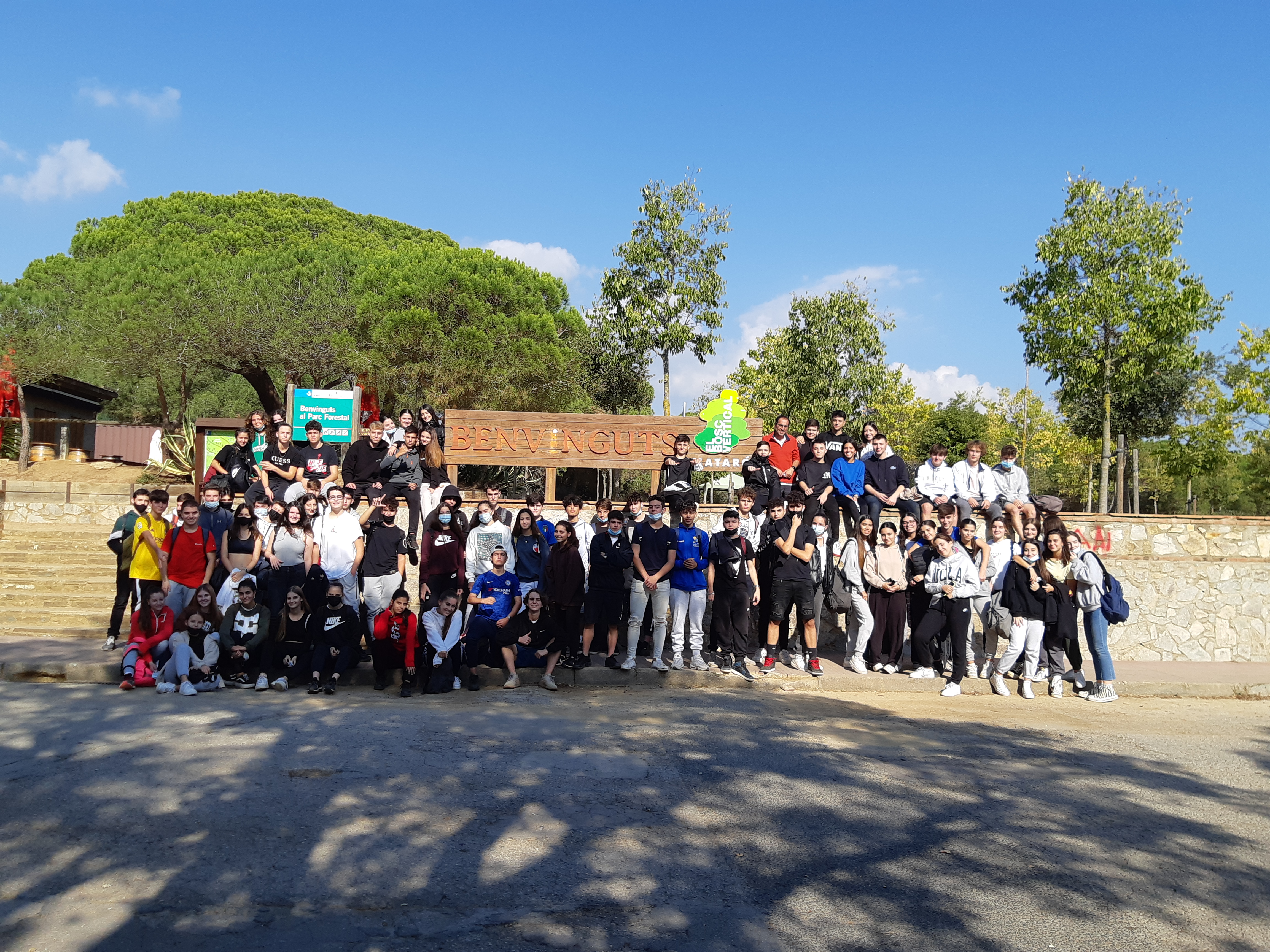 Barry Laboratorio Saturar BOSQUE VERTICAL MATARÓ – SAFA GAVÀ – Colegio Sagrada Família Gavà