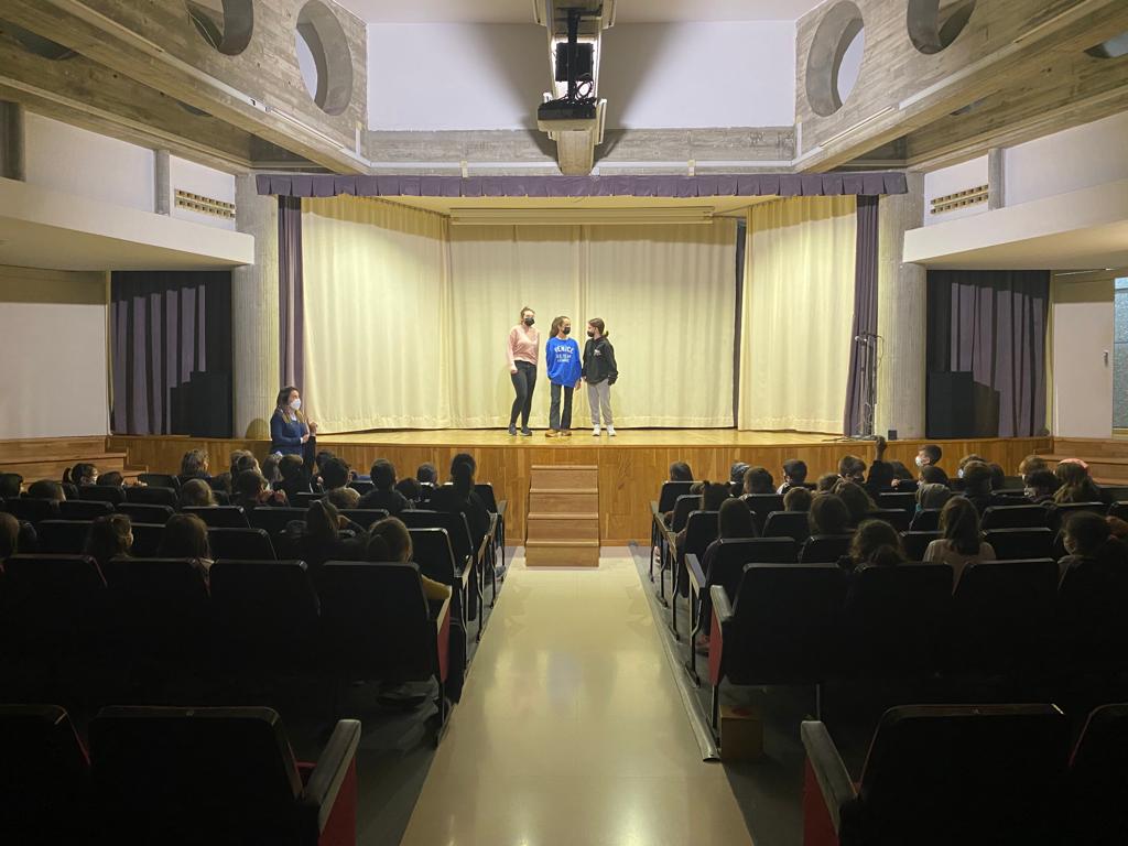 Teatre a 2n pels alumnes de 3r ESO